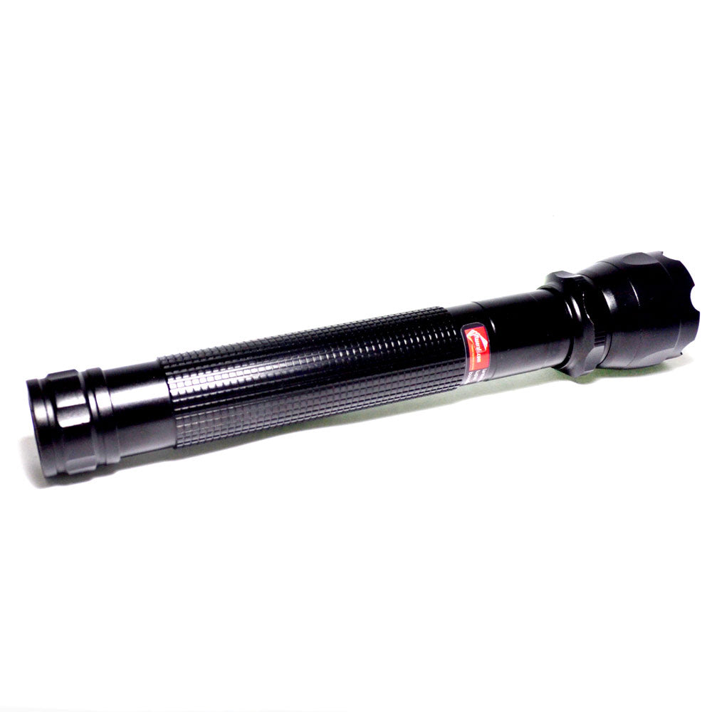 Lanterna tipo MagLite com LED
