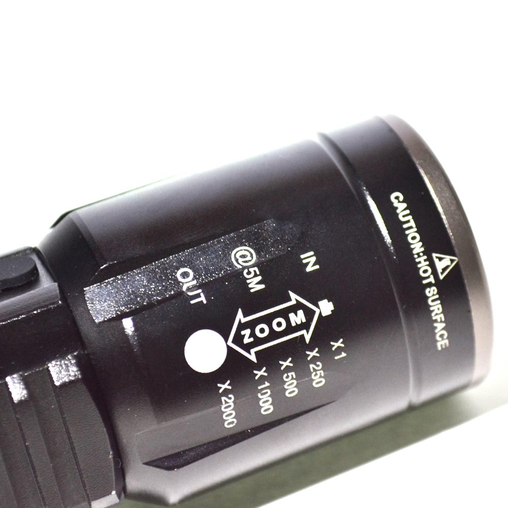 Lanterna LED de 35000W / 98000 Lumens