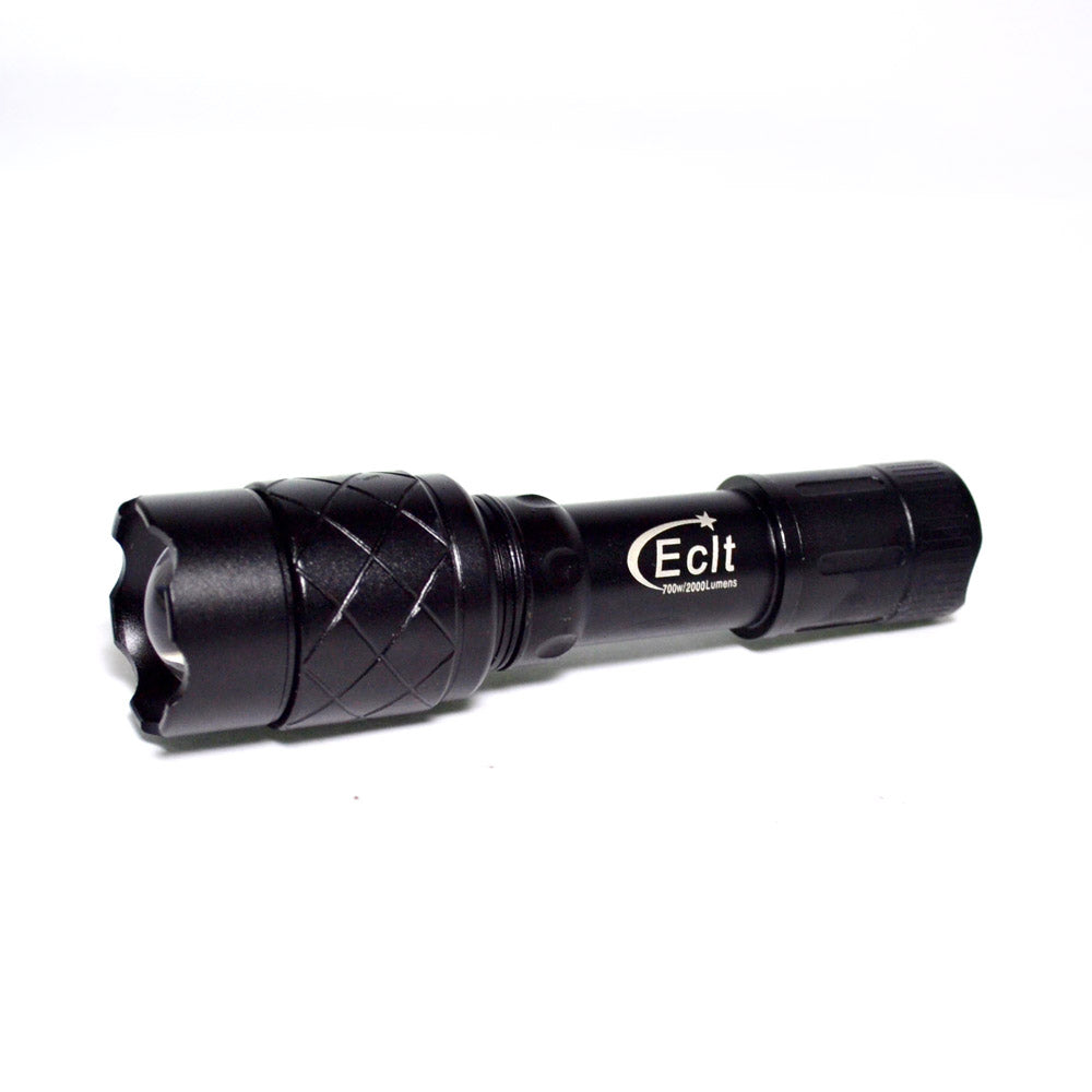 Lanterna LED Tática Recarregável 700w/2000L