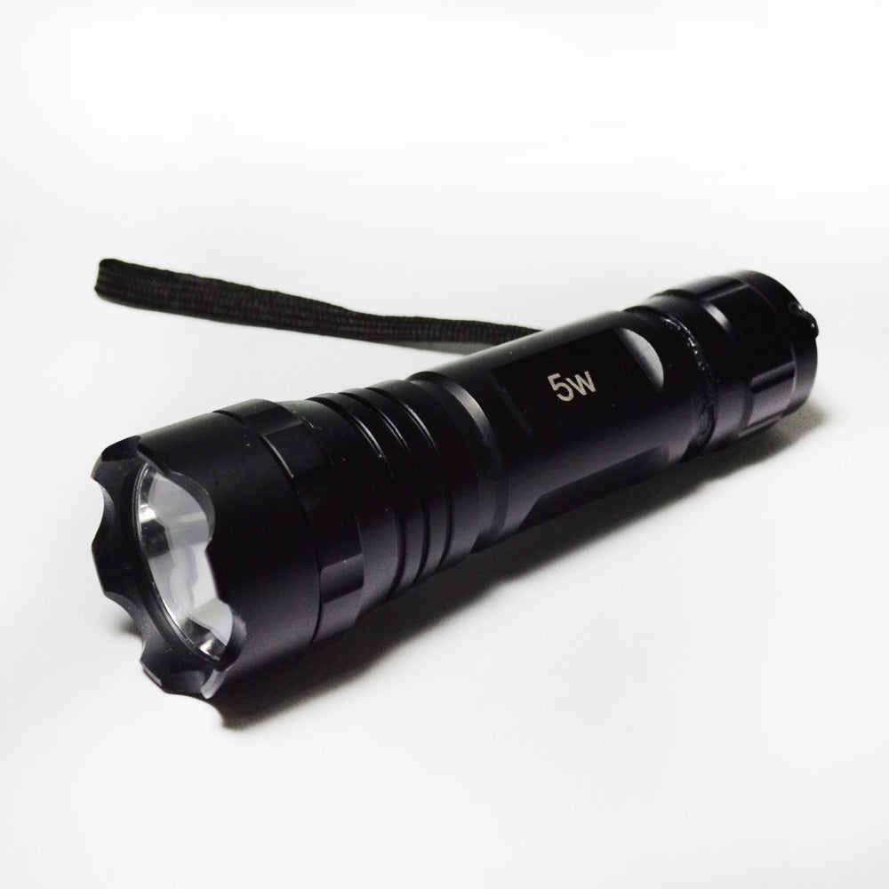 Lanterna LED Tática 5 Watts/ 30 Lumens