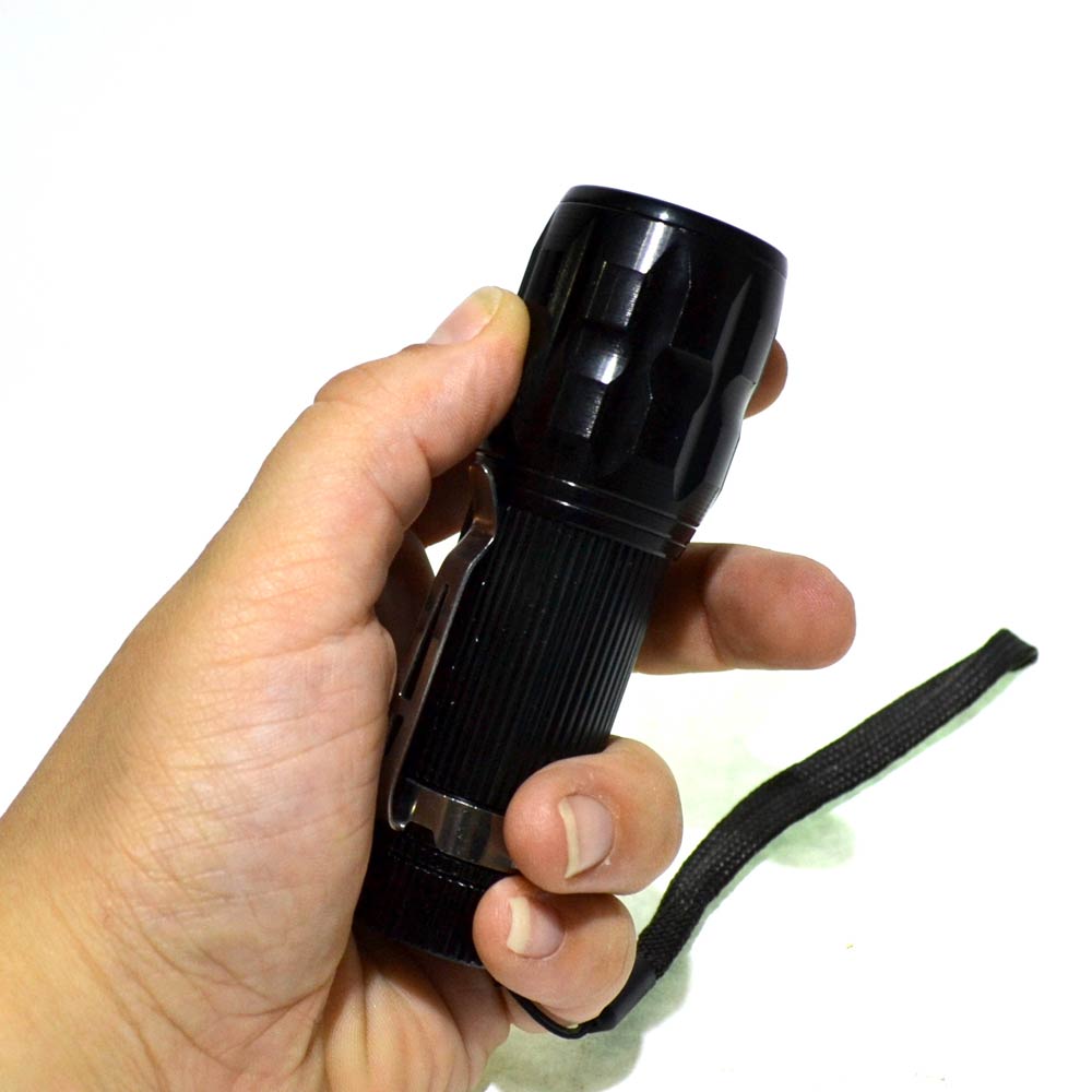 Lanterna LED Tática Pocket