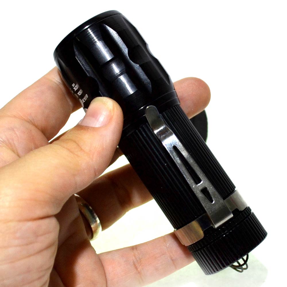 Lanterna LED Tática Pocket