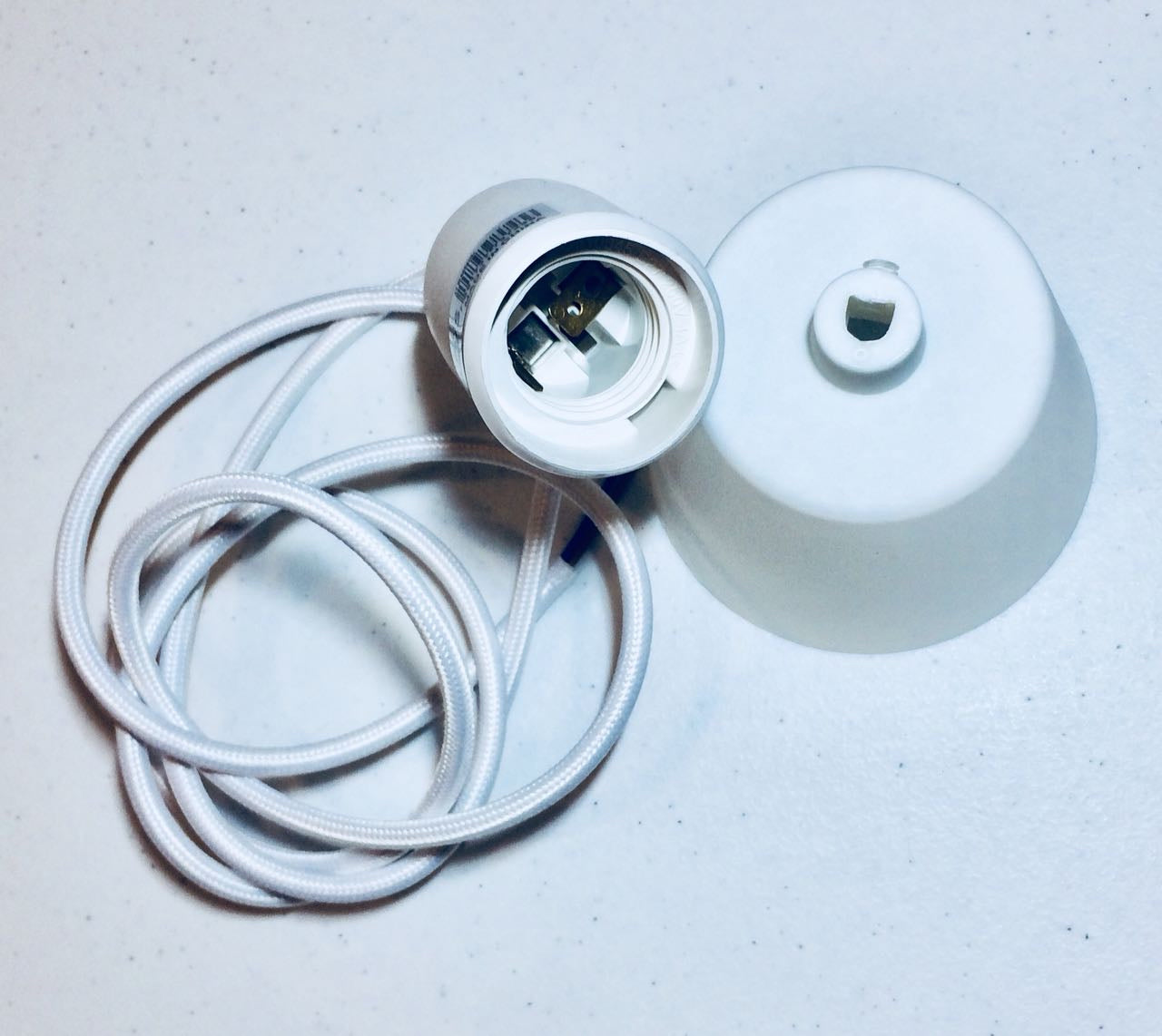 Luminária / Pendente de lâmpada cor branco