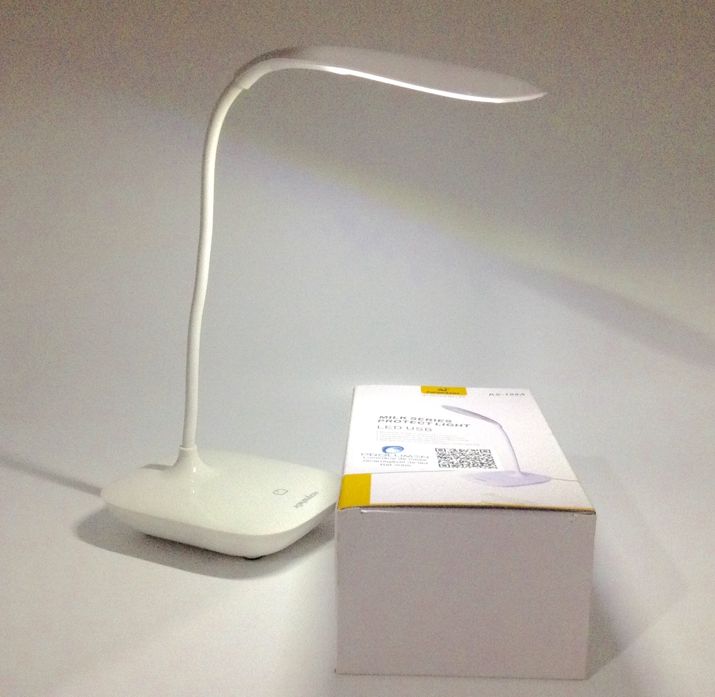 Luminária LED de mesa - Recarregável 16 LEDs