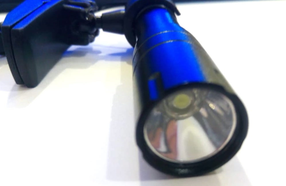 Mini lanterna LED com Clip - 5 W