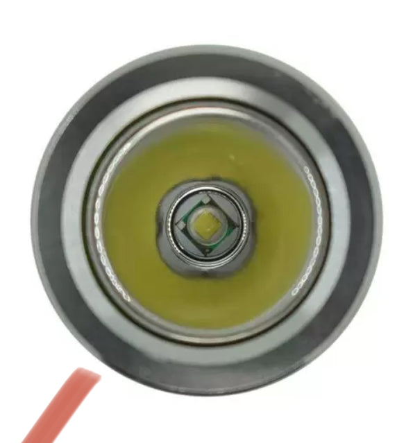 Lanterna Mergulho LED recarregável tipo pelican 2010
